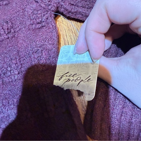 Free People Sweater Size Small NWT Cropped - Picture 4 of 7